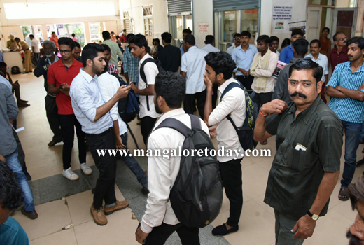 Protesting CFI students lathi-charged 1